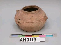 藏品(東漢到六朝  四繫陶罐)的圖片